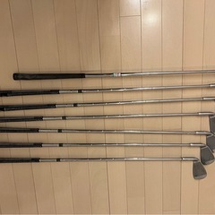 打ちっぱなし用に！ゴルフクラブ7本＋軽量バッグ付きの画像