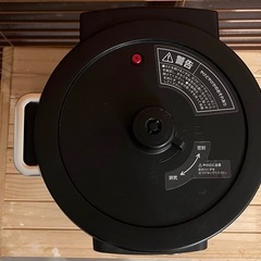 （ジャンク）アイリスオーヤマ電気圧力鍋 PMPC-MA2-Bの画像