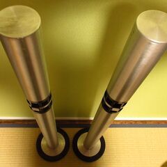 タワー型スピーカーの画像