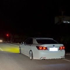 210系クラウンアスリート ハイブリッドの画像