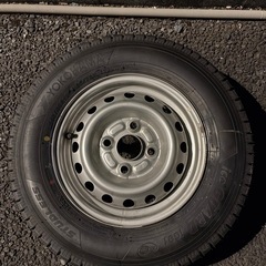 145/80R12 イボ有スタッドレス　1本の画像