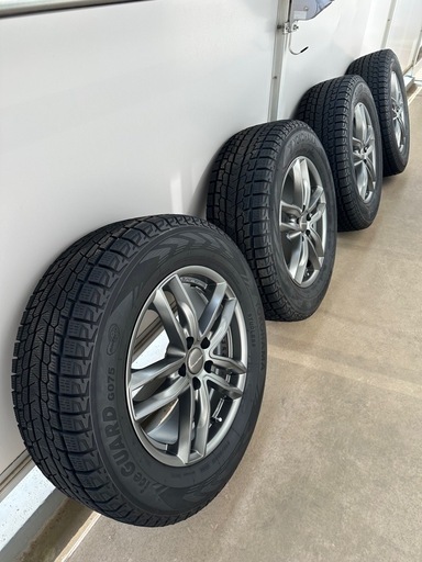 スタッドレスタイヤ＋アルミホイール　235/65R17　4本セット