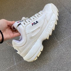FILA ディストータープレミアムスニーカー　25センチの画像