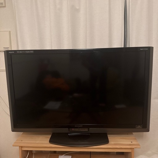 sharp AQUOS 46型　テレビ