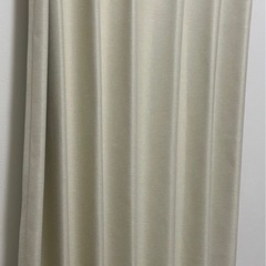 カーテンの画像