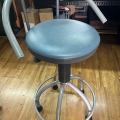 スチール　椅子の画像