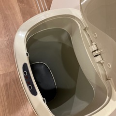 自動ゴミ箱の画像
