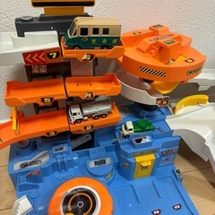 
トミカ メカアクション自動車工場の画像