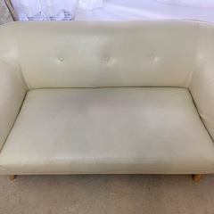 【事業撤退の為不用品処理】３人掛けソファの画像