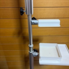 足踏み式の消毒液スタンドの画像