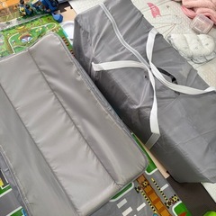 ベビーベッドの画像