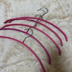 ボトムスハンガー 、トップスハンガー セット の画像