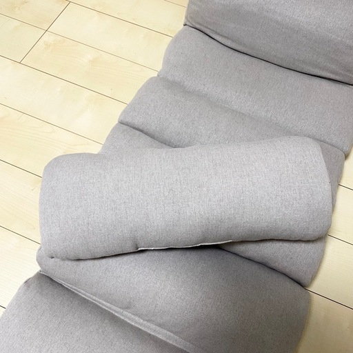 座り心地も寝心地もイイ！お家でのんびり♪まるで睡眠座椅子《schlaf》
