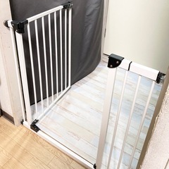 ベビーゲート　ペットゲート　スチールゲート　　　　　③の画像