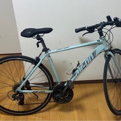 クロスバイク 21段速の画像