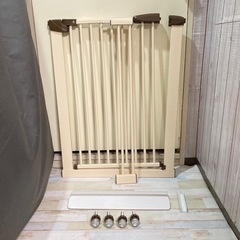 ベビーゲート　ペットゲート　拡張フレーム1本あり　スロープあり　ベビーフェンス　　⑤の画像