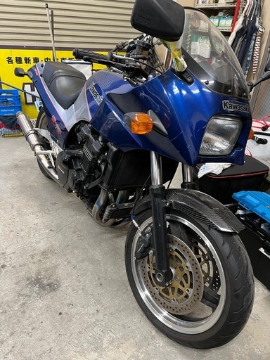 バイク GPZ900R