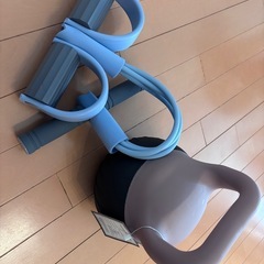 新品未使用ケトルベル6キロ&チューブ筋トレ器具の画像