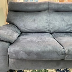 ソファー　　2〜3人掛け　紺色の画像