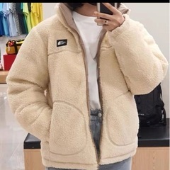 ノースフェイスダウンジャケット男女兼用この時期ぬくぬく。の画像