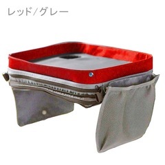 車内チャイルド
テーブルの画像