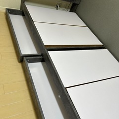 シングルベッドフレームの画像