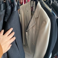 ウェディングメンズスーツ一式の画像