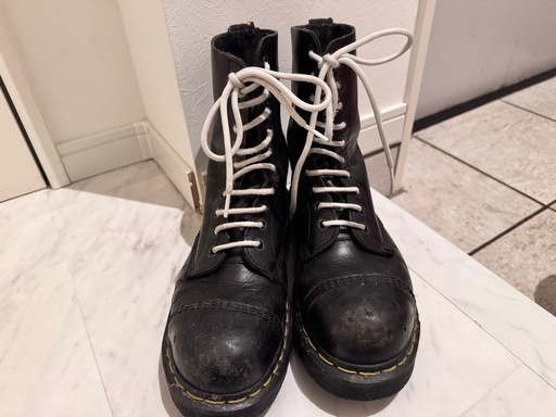 Dr.Martens 10ホール ワークブーツ