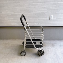 ショッピングカート　 買い物カートの画像