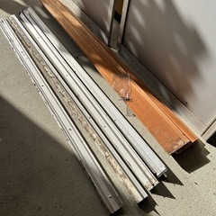 幅1850　引違いドア　出入口　アルミサッシ　鍵付き　　シルバーの画像