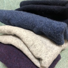 UNIQLO men'sセーター（S）4枚の画像