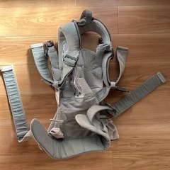 ベビービョルン 抱っこ紐の画像