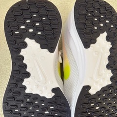 NIKE レディース　スニーカー　25.0cmの画像