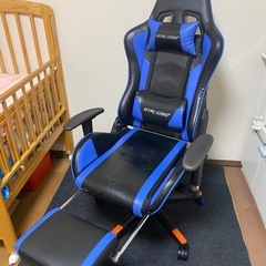 ゲーミングチェア(オットマン付き)&チェアマットセット【GTRacing】の画像