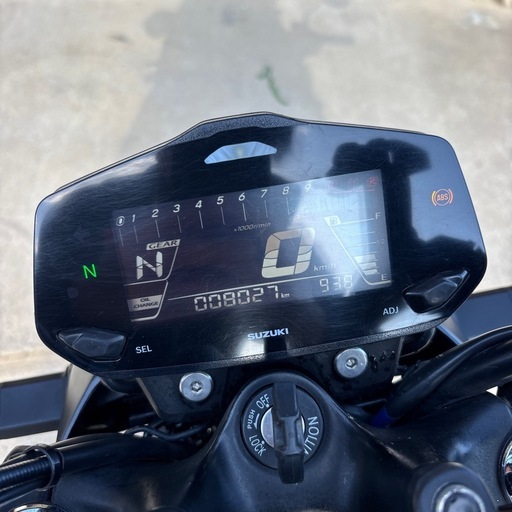 スズキ　ジクサ−250   Realizeマフラー　自賠責R10.4 佐賀　福岡