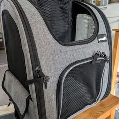 ペット用自動給餌器・ピュアクリスタル・リュックキャリーの画像