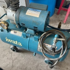 コンプレッサー　WAKO アネスト2台セットの画像