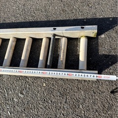 メイキコウ アルミ ローラーコンベア　長さ約2m 全幅約21.5cm 高さ約6cm コンベアーの画像