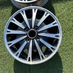 ホンダ N-BOXカスタムの純正品(JF1/JF2型) ターボパッケージやG・Lパッケージ上級グレードアルミホイール２本
の画像