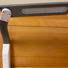【調光機能付き】LEDデスクライトの画像