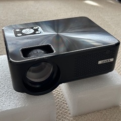 【美品】YABER Y60 プロジェクターの画像