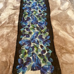 ストール ショール スカーフ マフラー ブルー青色 蝶自然ネイチャー長さ　約187センチ 横幅　約60センチ レディース（lady's LADYS）女性用、婦人 ウィメンズ（women’s） メンズ（men’s）男性用、紳士 ユニセックス男女兼用の画像