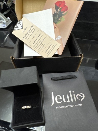 Jeuliaリング