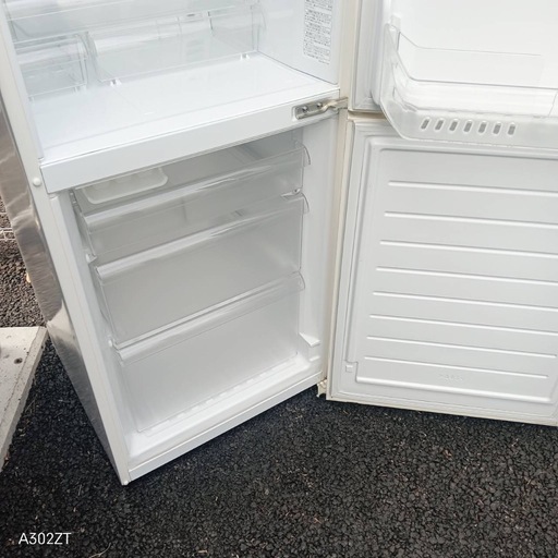 A027 送料設置無料　SANYO　スタイリッシュ　大型冷蔵庫　270L A027 送料設置無料SANYO人気モデルスタイリッシュ大型冷蔵庫270L (白