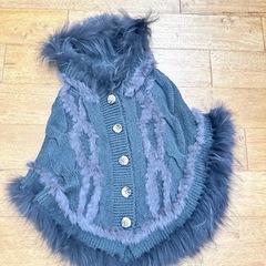 新品【ラクーン＆ラビットファー】大人フードポンチョの画像