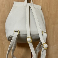 女の子におすすめ🌼 白のレース付きリュックの画像