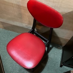 赤いダイニングチェア【F01062】の画像
