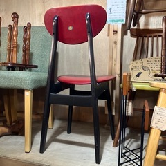 赤いダイニングチェア【F01062】の画像