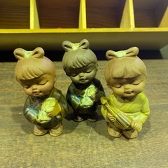 子供の置物の画像