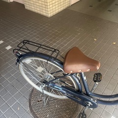 大人用自転車　26インチ　　丸石　カゴ付き、ライト付き、カギ付き、ギアなし　美品の画像